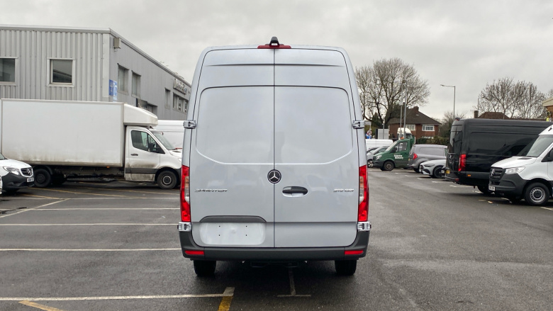 Mercedes-Benz Sprinter 315Cdi L3 Diesel Rwd 3.5t H2 Pro Van 9G-Tronic